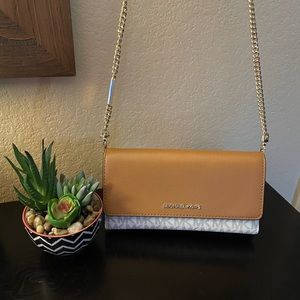 Authentic Michael Kors crossbody